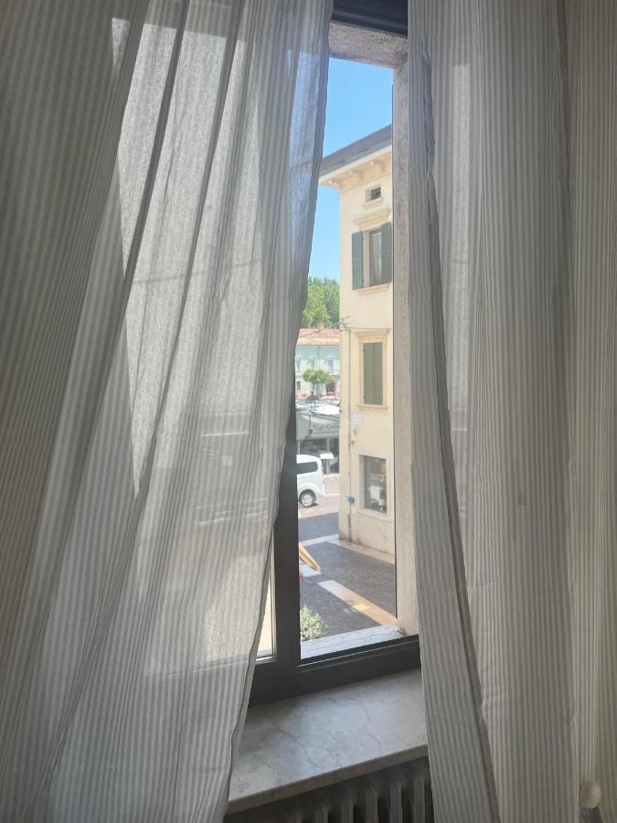 La Torretta Apartment Peschiera del Garda Extérieur photo
