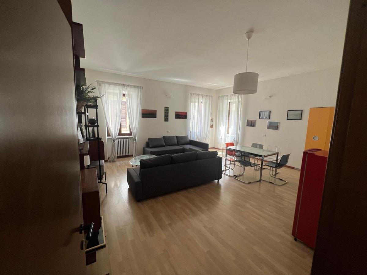 La Torretta Apartment Peschiera del Garda Extérieur photo