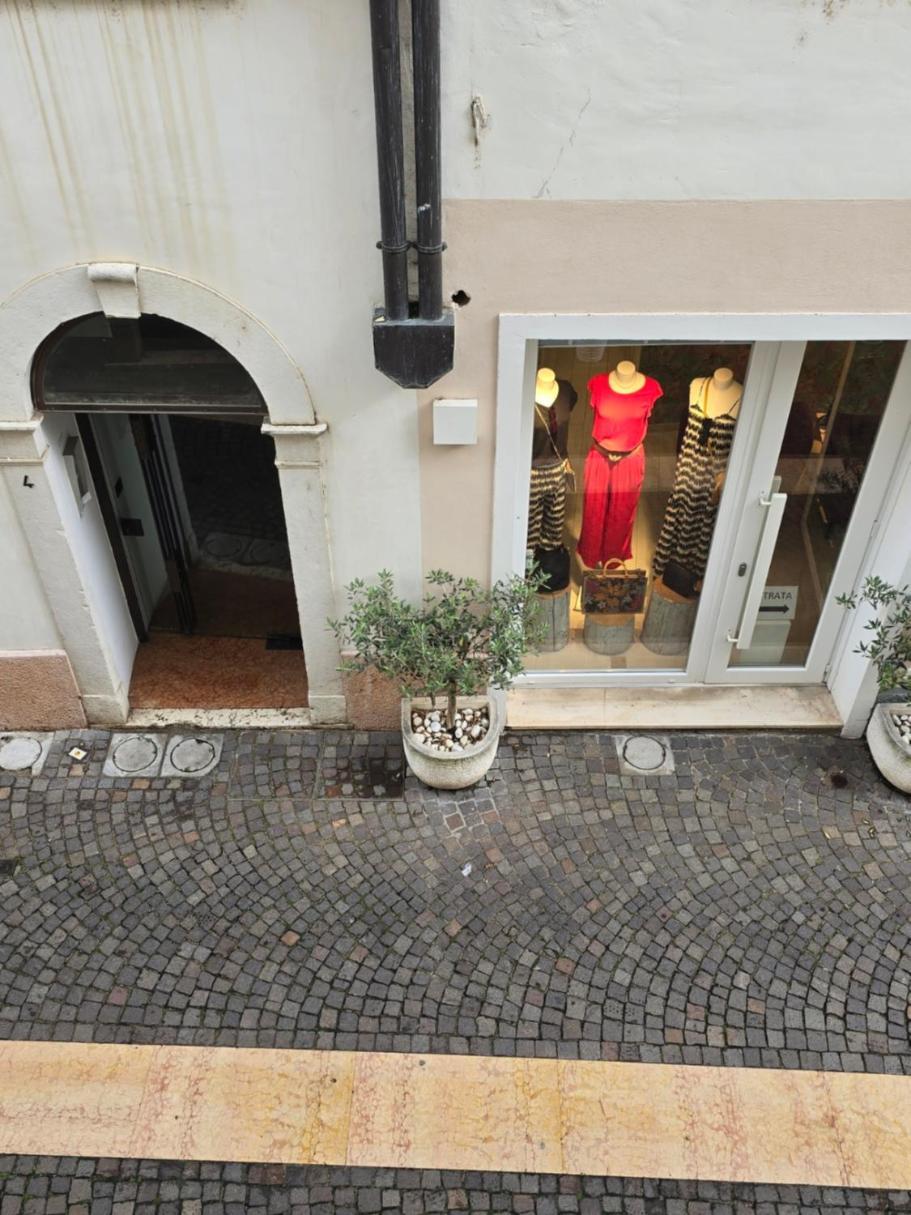 La Torretta Apartment Peschiera del Garda Extérieur photo